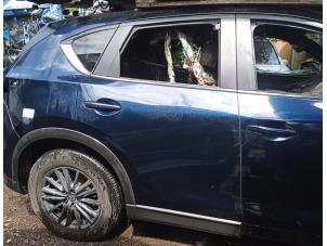 Gebruikte Portier 4Deurs rechts-achter Mazda CX-5 II (KF) 2.0 SkyActiv-G 165 16V 2WD Prijs op aanvraag aangeboden door Autobedrijf Hoogerwerf