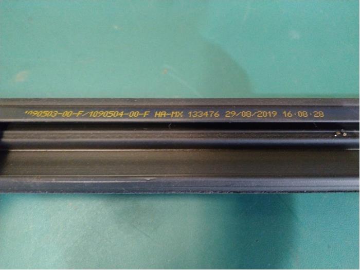 Portierrubber 4Deurs rechts-achter van een Tesla Model 3 Long Range AWD 75 kWh 2019