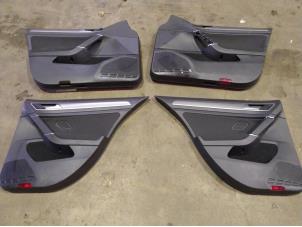 Gebruikte Zijpaneel bekleding set Volkswagen Golf VII (AUA) 1.0 TSI 12V BlueMotion Prijs op aanvraag aangeboden door Benelux Zwijndrecht B.V.