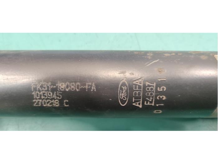 Schokdemper rechts-achter van een Ford Tourneo Custom 2.0 TDCi 16V Eco Blue 130 2018