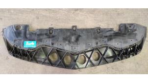 Gebruikte Motor Beschermplaat Mercedes B (W245) 2.0 B-180 CDI 16V Prijs op aanvraag aangeboden door Benelux Zwijndrecht B.V.