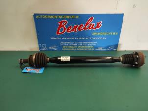 Gebruikte Steekas rechts-voor Volkswagen Polo IV (9N1/2/3) 1.4 16V Prijs op aanvraag aangeboden door Benelux Zwijndrecht B.V.