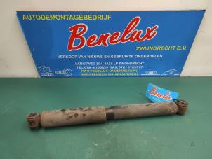 Używane Amortyzator wstrzasów prawy przód Mercedes Sprinter 3,5t (906.73) 316 CDI 16V Cena na żądanie oferowane przez Benelux Zwijndrecht B.V.