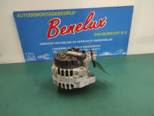 Gebruikte Dynamo Dacia Sandero I (BS) 1.2 16V Prijs op aanvraag aangeboden door Benelux Zwijndrecht B.V.