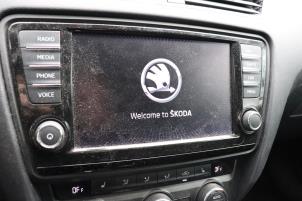 Begagnade Navigeringsset Skoda Octavia Combi (5EAC) 1.2 TSI 16V Pris € 750,00 Marginaltabell erbjuds av Benelux Zwijndrecht B.V.