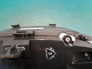 Gebruikte Tellerklok Opel Crossland (X) 1.2 Turbo 12V Prijs op aanvraag aangeboden door Benelux Zwijndrecht B.V.