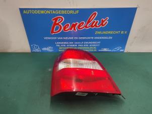 Gebruikte Achterlicht links Nissan Primera (P12) 1.8 16V Prijs op aanvraag aangeboden door Benelux Zwijndrecht B.V.