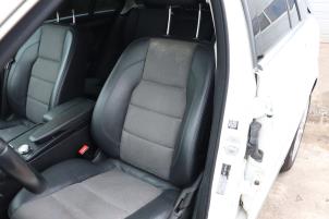 Gebruikte Bekleding Set (compleet) Mercedes C Estate (S204) 2.2 C-220 CDI 16V BlueEfficiency Prijs € 225,00 Margeregeling aangeboden door Benelux Zwijndrecht B.V.