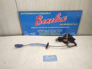 Gebruikte Deurslot Mechaniek 4Deurs links-voor Kia EV6 (CV) 77.4 kWh RWD Prijs op aanvraag aangeboden door Benelux Zwijndrecht B.V.