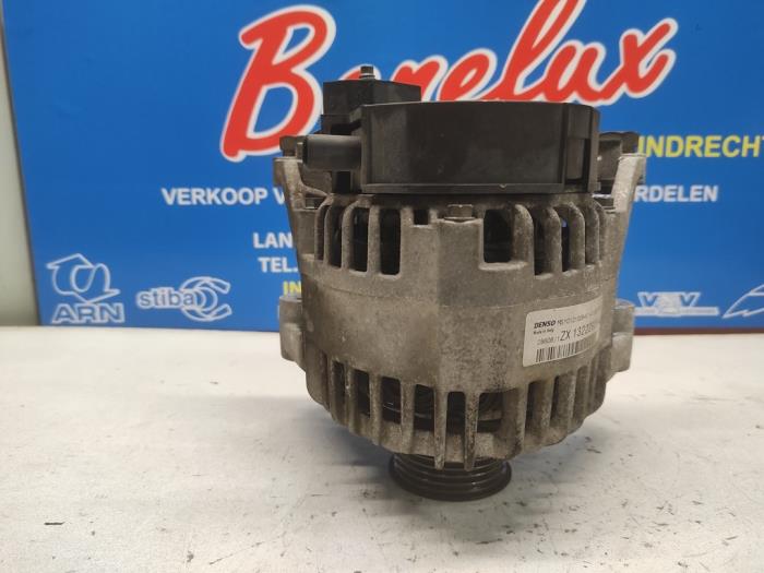 Dynamo från en Opel Agila (A) 1.2 16V Twin Port 2006