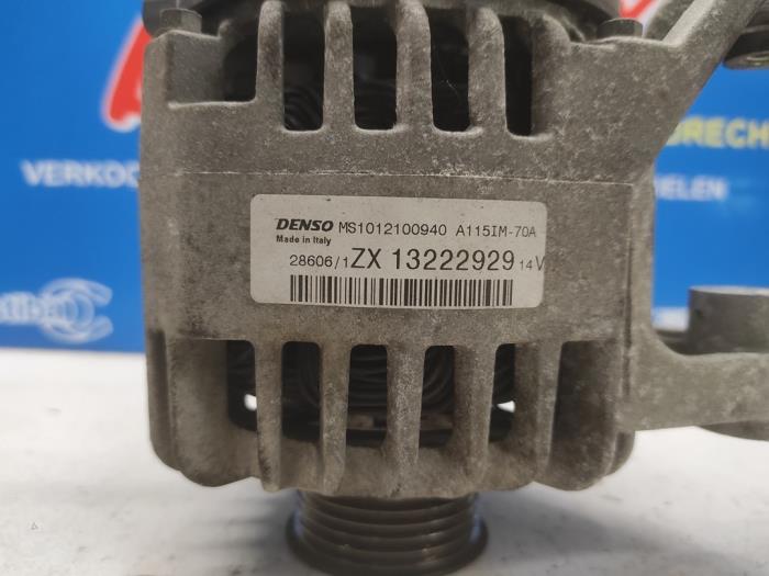 Dynamo från en Opel Agila (A) 1.2 16V Twin Port 2006