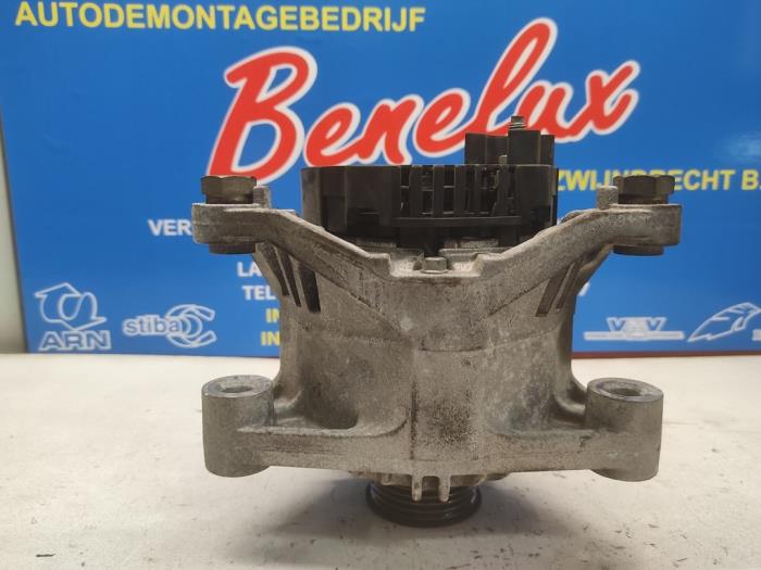 Dynamo från en Opel Agila (A) 1.2 16V Twin Port 2006