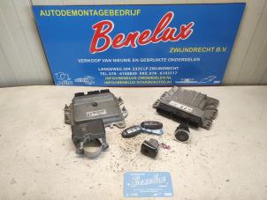 Gebruikte Slotenset Cilinder (compleet) Nissan Qashqai (J11) 1.2 DIG-T 16V Prijs € 225,00 Margeregeling aangeboden door Benelux Zwijndrecht B.V.