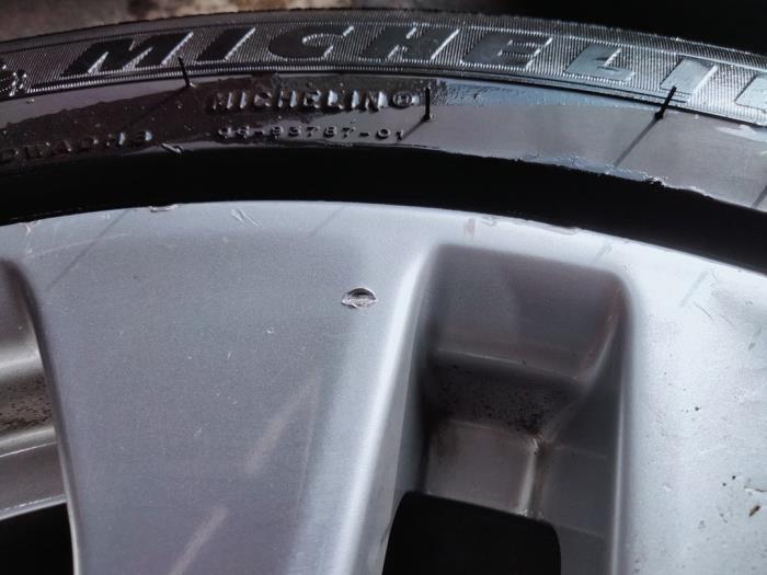 Hjuluppsättning + däck från en Mercedes-Benz C Estate (S204) 2.2 C-220 CDI 16V BlueEfficiency 2013