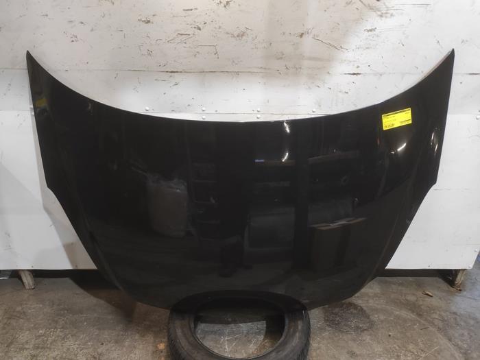 Motorhuv från en Opel Corsa D 1.4 16V Twinport 2008