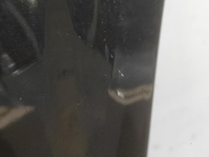 Motorhuv från en Opel Corsa D 1.4 16V Twinport 2008