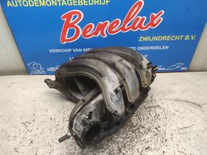 Gebruikte Inlaatspruitstuk Volkswagen Up! (121) 1.0 12V 60 Prijs op aanvraag aangeboden door Benelux Zwijndrecht B.V.