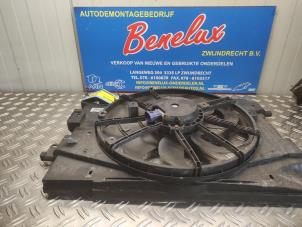 Używane Wentylator grzewczy Renault Clio IV (5R) 0.9 Energy TCE 90 12V Cena na żądanie oferowane przez Benelux Zwijndrecht B.V.