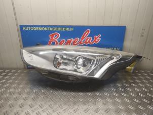 Używane Reflektor lewy Ford B-Max (JK8) 1.0 EcoBoost 12V 100 Cena na żądanie oferowane przez Benelux Zwijndrecht B.V.