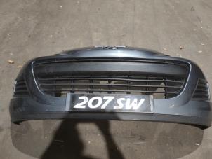 Begagnade Främre stötfångare Peugeot 207 SW (WE/WU) 1.4 16V Vti Pris € 125,00 Marginaltabell erbjuds av Benelux Zwijndrecht B.V.