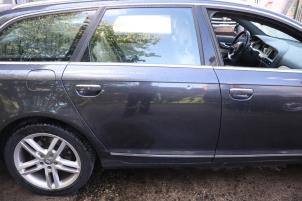 Gebruikte Portier 4Deurs rechts-achter Audi A6 Avant (C6) 2.0 T FSI 16V Prijs € 100,00 Margeregeling aangeboden door Benelux Zwijndrecht B.V.