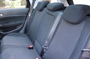 Begagnade Klädsel, uppsättning (komplett) Peugeot 308 SW (L4/L9/LC/LJ/LR) 1.2 12V e-THP PureTech 110 Pris på förfrågan erbjuds av Benelux Zwijndrecht B.V.