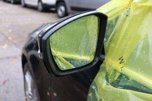 Gebruikte Buitenspiegel links Skoda Octavia Combi (5EAC) 1.0 TSI 12V Prijs op aanvraag aangeboden door Benelux Zwijndrecht B.V.