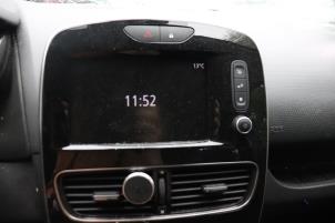 Gebruikte Navigatie Display Renault Clio IV Estate/Grandtour (7R) 1.2 TCE 16V GT EDC Prijs op aanvraag aangeboden door Benelux Zwijndrecht B.V.