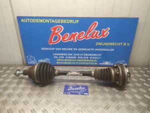 Begagnade Drivaxel, vänster fram Volkswagen Golf VII (AUA) 1.5 TSI Evo BMT 16V Pris på förfrågan erbjuds av Benelux Zwijndrecht B.V.