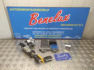 Używane Zestaw zamków Opel Mokka/Mokka X 1.6 16V EcoFlex 4x2 Cena na żądanie oferowane przez Benelux Zwijndrecht B.V.