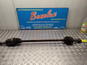 Gebruikte Aandrijfas rechts-voor Toyota Aygo (B10) 1.0 12V VVT-i Prijs op aanvraag aangeboden door Benelux Zwijndrecht B.V.