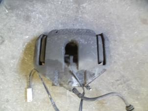 Begagnade Främre bromsok, vänster BMW 5 serie Touring (E61) 520d 16V Pris på förfrågan erbjuds av Autodemontage Joko B.V.