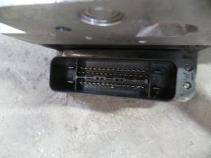 Begagnade ABS-pump BMW 5 serie Touring (E61) 520d 16V Pris på förfrågan erbjuds av Autodemontage Joko B.V.