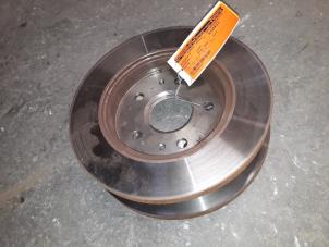 Begagnade Främre bromsskiva Daihatsu Terios (J1) 1.3 16V 4x4 Pris på förfrågan erbjuds av Autodemontage Joko B.V.