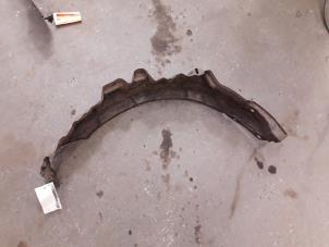 Begagnade Isolering, hjulhus Daihatsu Terios (J1) 1.3 16V 4x4 Pris på förfrågan erbjuds av Autodemontage Joko B.V.