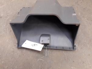 Begagnade Handskfack Daihatsu Terios (J1) 1.3 16V 4x4 Pris på förfrågan erbjuds av Autodemontage Joko B.V.