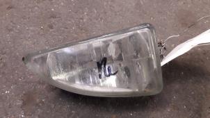 Begagnade Spotlight, höger Ford Focus 1 Wagon 1.8 Tddi Pris på förfrågan erbjuds av Autodemontage Joko B.V.