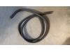 Nissan Almera (N16) 1.5 dCi Deurrubber 4Deurs links-voor