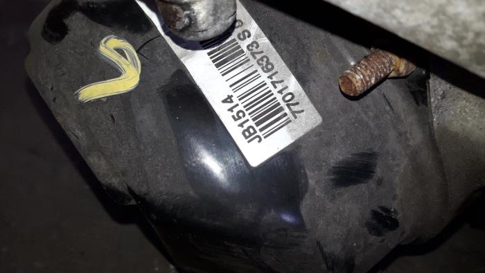 Växellåda från en Renault Clio II (BB/CB) 1.2 Societe 2002