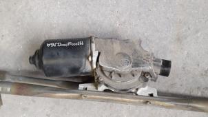 Gebruikte Ruitenwissermotor voor Mazda 6 Sport (GG14) 2.0 CiDT 16V Prijs op aanvraag aangeboden door Autodemontage Joko B.V.