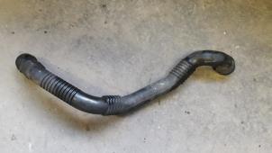 Begagnade Laddluftkylarrör Mercedes B (W245) 2.0 B-180 CDI 16V Pris på förfrågan erbjuds av Autodemontage Joko B.V.