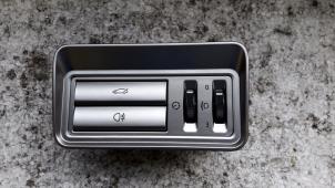 Begagnade Brytare Jaguar XF (CC9) 3.0 V6 24V Pris på förfrågan erbjuds av Autodemontage Joko B.V.