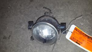 Begagnade Spotlight, höger Ford Focus 2 1.6 16V Pris på förfrågan erbjuds av Autodemontage Joko B.V.
