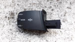 Begagnade Rattmonterad radiostyrning Ford C-Max (DM2) 1.6 TDCi 16V 109 Pris på förfrågan erbjuds av Autodemontage Joko B.V.