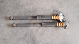 Używane Zestaw amortyzatorów Skoda Fabia II Combi 1.9 TDi Cena na żądanie oferowane przez Autodemontage Joko B.V.