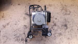 Begagnade ABS-pump Ford S-Max (GBW) 2.0 16V Pris på förfrågan erbjuds av Autodemontage Joko B.V.