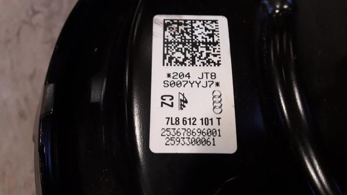 Bromsservo från en Audi Q7 (4LB) 3.0 TDI V6 24V 2013