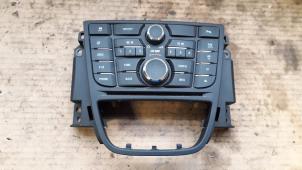 Begagnade Radiokontrollpanel Opel Meriva 1.4 16V Ecotec Pris på förfrågan erbjuds av Autodemontage Joko B.V.