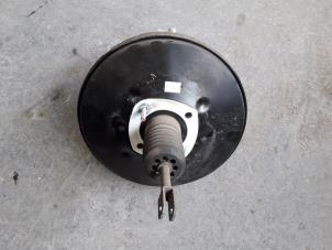 Begagnade Bromsservo Opel Vivaro 2.0 CDTI Pris på förfrågan erbjuds av Autodemontage Joko B.V.