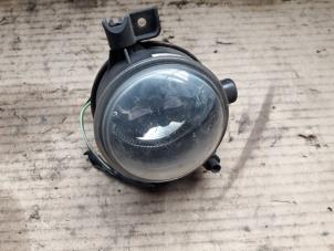 Begagnade Spotlight, höger Ford Focus 2 1.6 TDCi 16V 90 Pris på förfrågan erbjuds av Autodemontage Joko B.V.